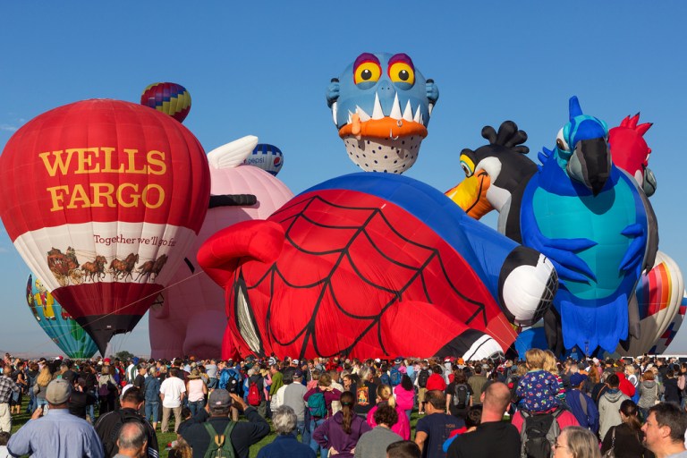 Spider Pig Inflating