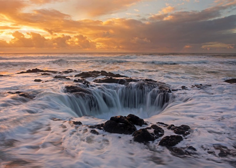 Late Light at Thor's Well