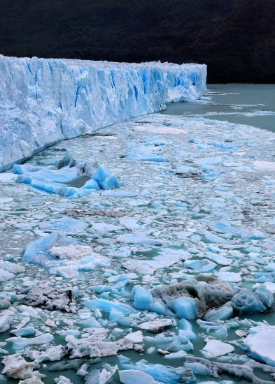 perito-moreno-cloudy-portrait